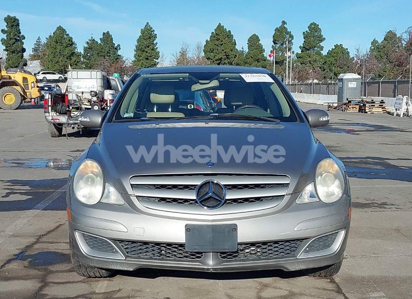 Photo 13 of 2006 Mercedes-benz R 350 4MATIC (VIN 4JGCB65E46A032480)