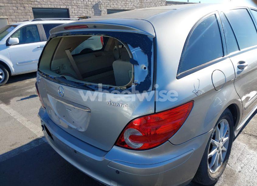 Photo 18 of 2006 Mercedes-benz R 350 4MATIC (VIN 4JGCB65E46A032480)