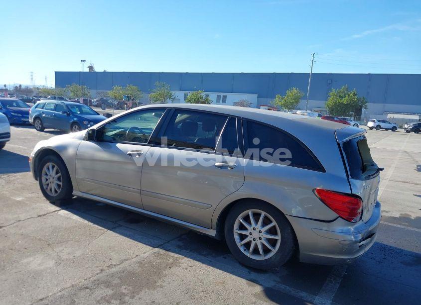 Photo 3 of 2006 Mercedes-benz R 350 4MATIC (VIN 4JGCB65E46A032480)