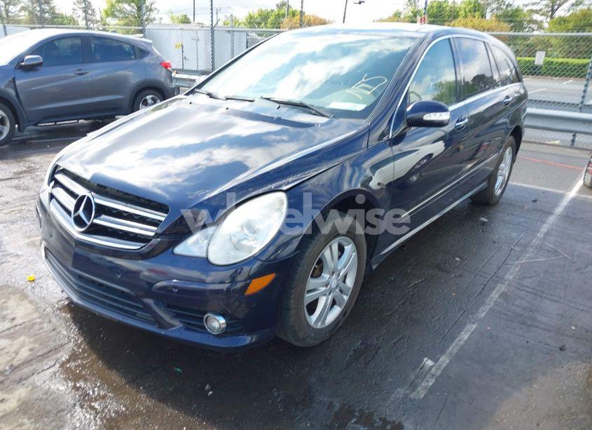 Photo 2 of 2009 Mercedes-benz R 350 4MATIC (VIN 4JGCB65E49A098144)