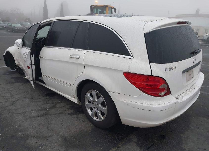 Photo 3 of 2006 Mercedes-benz R 350 4MATIC (VIN 4JGCB65E66A011985)