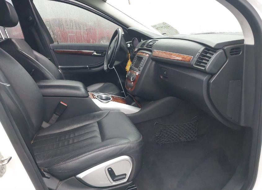 Photo 5 of 2006 Mercedes-benz R 350 4MATIC (VIN 4JGCB65E66A011985)