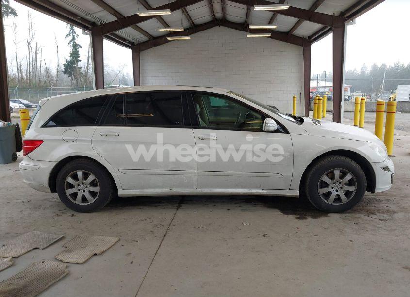 Photo 13 of 2006 Mercedes-benz R 350 4MATIC (VIN 4JGCB65E66A028785)
