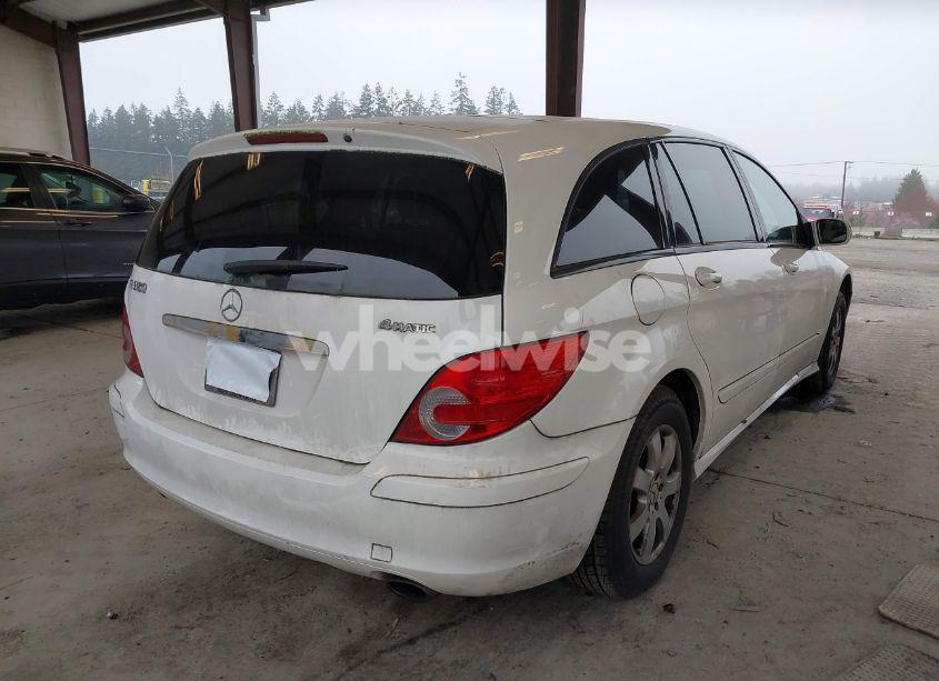 Photo 4 of 2006 Mercedes-benz R 350 4MATIC (VIN 4JGCB65E66A028785)