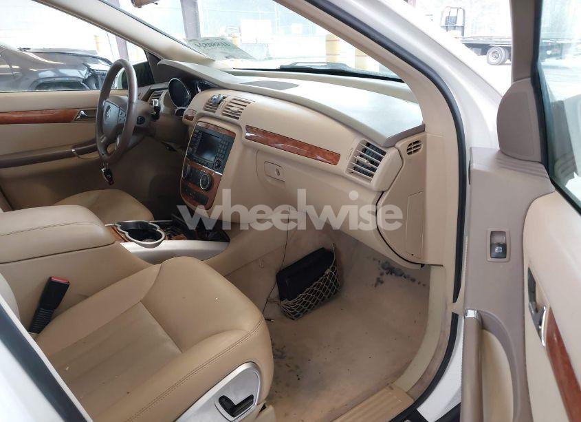 Photo 5 of 2006 Mercedes-benz R 350 4MATIC (VIN 4JGCB65E66A028785)