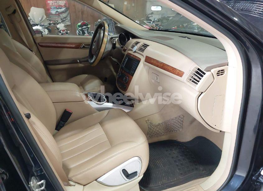 Photo 5 of 2008 Mercedes-benz R 350 4MATIC (VIN 4JGCB65E68A074958)