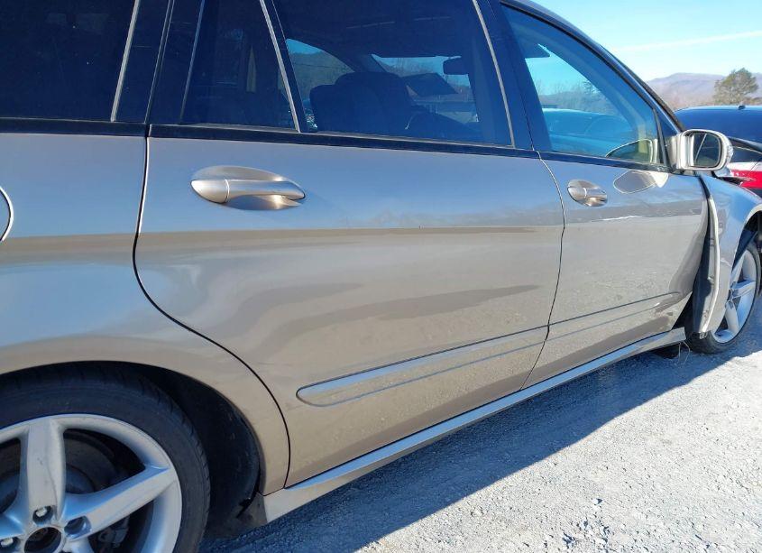 Photo 12 of 2006 Mercedes-benz R 350 4MATIC (VIN 4JGCB65E76A024955)