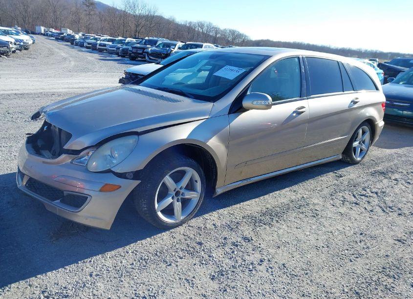 Photo 2 of 2006 Mercedes-benz R 350 4MATIC (VIN 4JGCB65E76A024955)