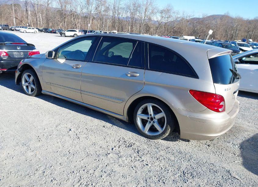 Photo 3 of 2006 Mercedes-benz R 350 4MATIC (VIN 4JGCB65E76A024955)