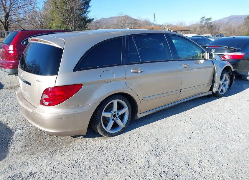 Photo 4 of 2006 Mercedes-benz R 350 4MATIC (VIN 4JGCB65E76A024955)