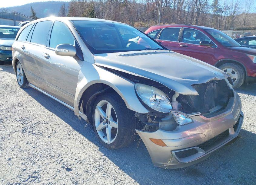 Photo 6 of 2006 Mercedes-benz R 350 4MATIC (VIN 4JGCB65E76A024955)