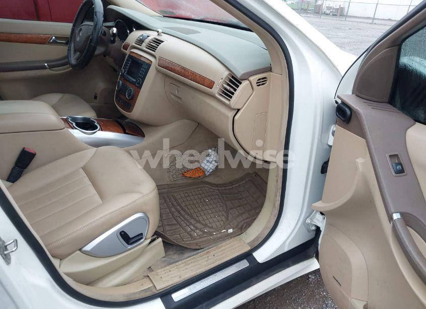 Photo 5 of 2007 Mercedes-benz R 350 4MATIC (VIN 4JGCB65E77A049100)