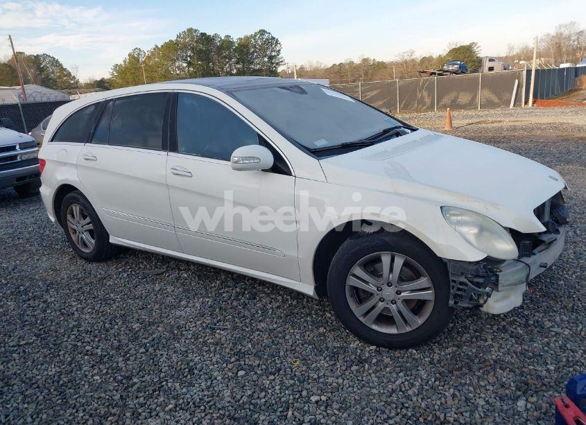 2008 Mercedes-benz R 350 4MATIC (VIN 4JGCB65E78A081580) main photo