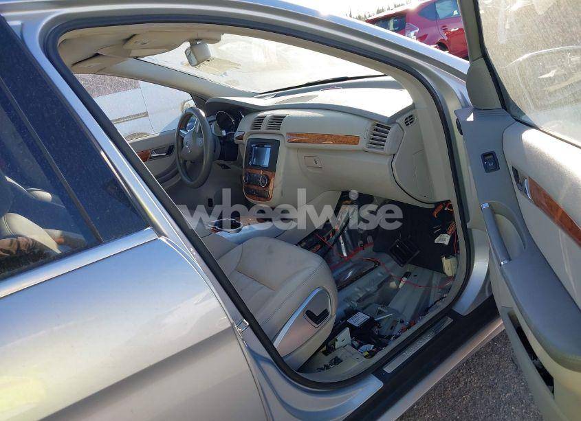 Photo 5 of 2009 Mercedes-benz R 350 4MATIC (VIN 4JGCB65E79A091818)