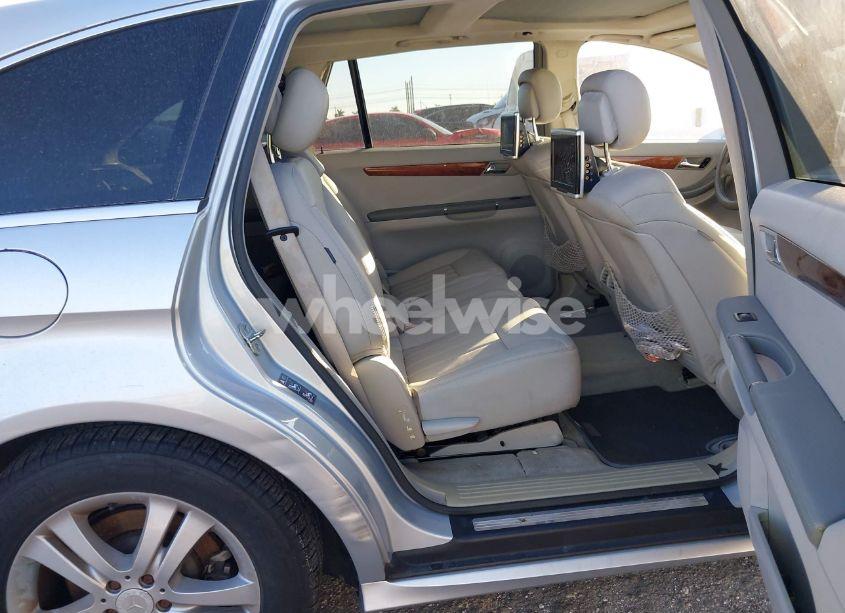 Photo 8 of 2009 Mercedes-benz R 350 4MATIC (VIN 4JGCB65E79A091818)