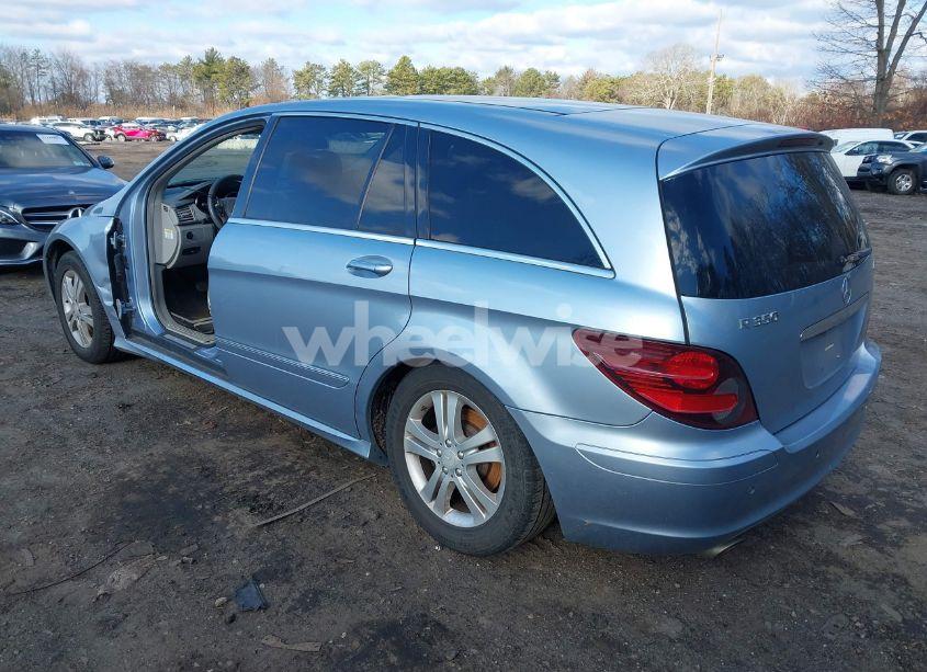 Photo 3 of 2007 Mercedes-benz R 350 4MATIC (VIN 4JGCB65E87A055682)