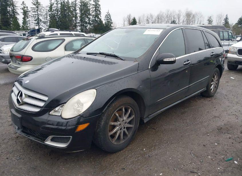 Photo 2 of 2006 Mercedes-benz R 350 4MATIC (VIN 4JGCB65E96A017506)