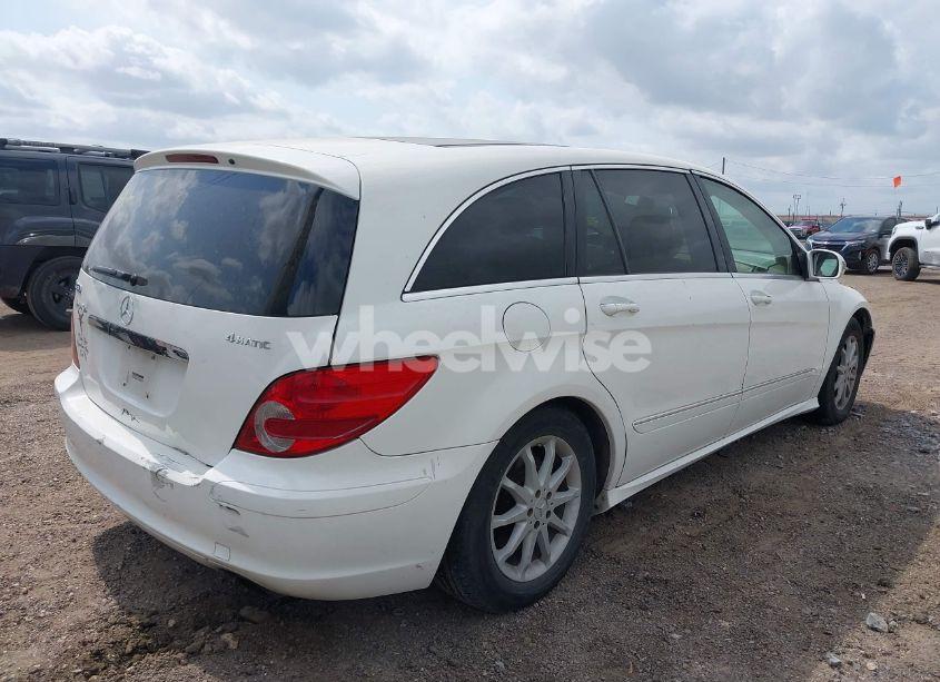Photo 4 of 2007 Mercedes-benz R 350 4MATIC (VIN 4JGCB65E97A051365)