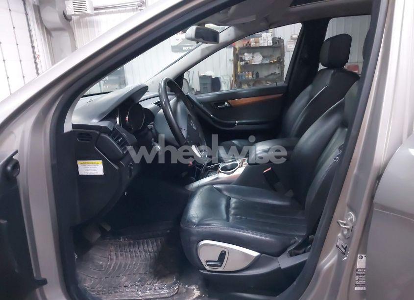 Photo 5 of 2006 Mercedes-benz R 350 4MATIC (VIN 4JGCB65EX6A017255)