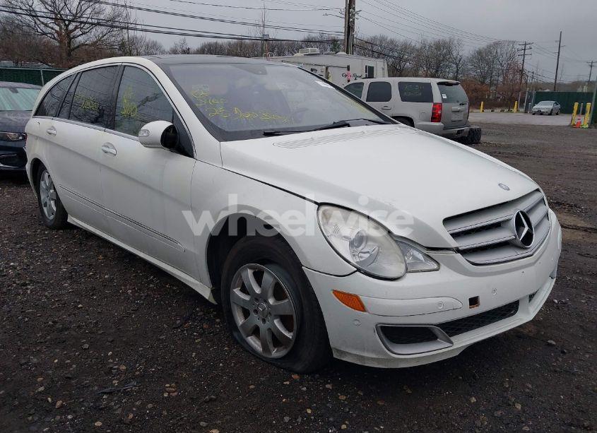 2007 Mercedes-benz R 350 4MATIC (VIN 4JGCB65EX7A054839) main photo