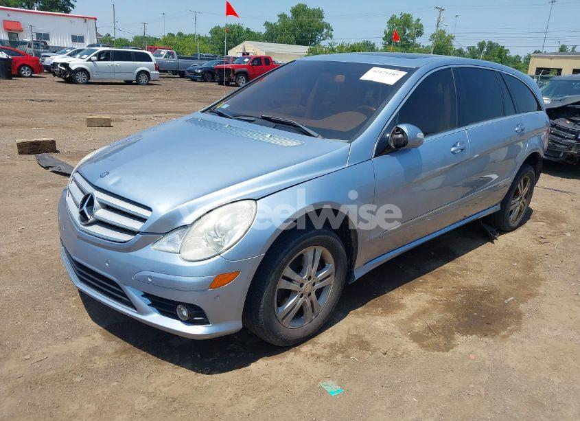 Photo 2 of 2008 Mercedes-benz R 350 4MATIC (VIN 4JGCB65EX8A062523)