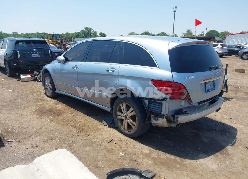 Photo 3 of 2008 Mercedes-benz R 350 4MATIC (VIN 4JGCB65EX8A062523)