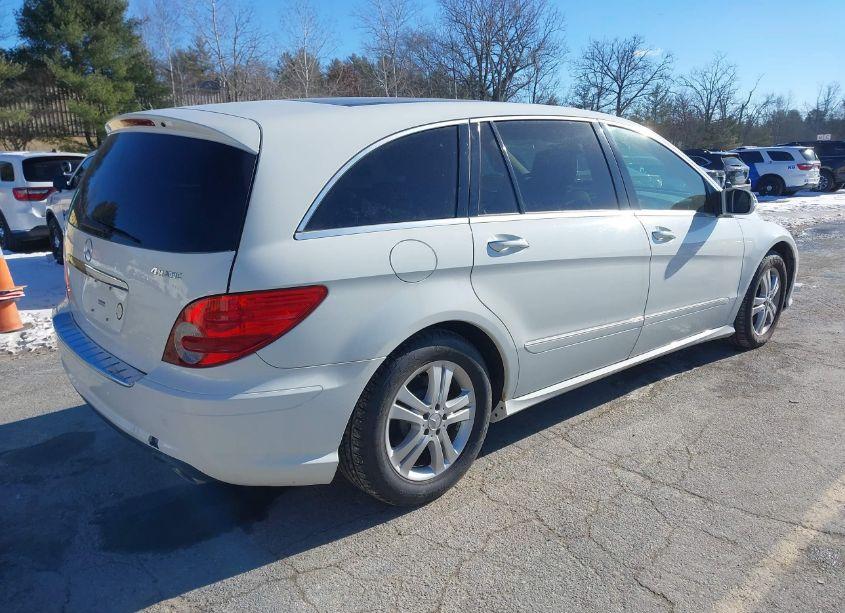 Photo 4 of 2008 Mercedes-benz R 350 4MATIC (VIN 4JGCB65EX8A072999)