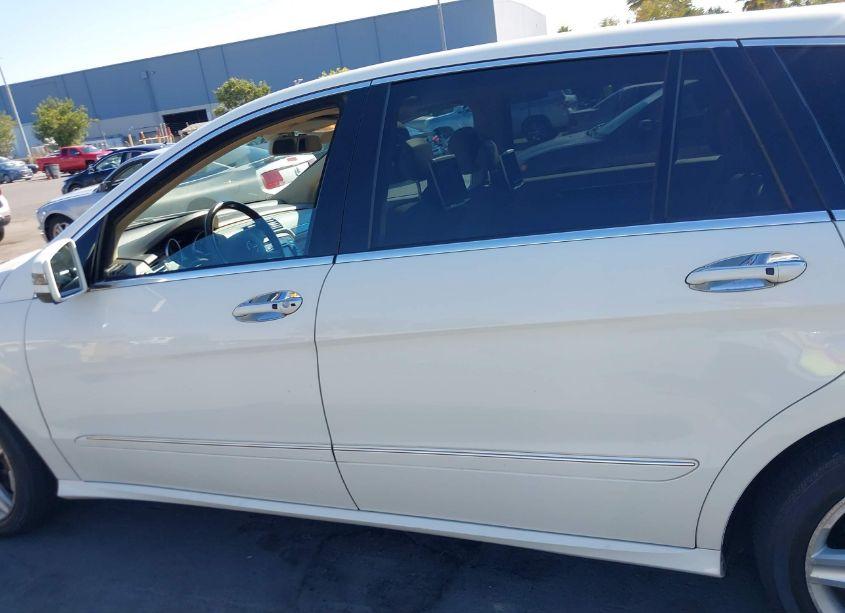 Photo 14 of 2011 Mercedes-benz R 350 4MATIC (VIN 4JGCB6FE3BA119263)