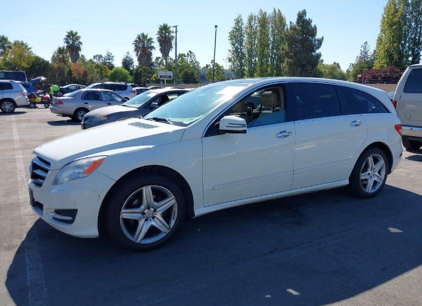 Photo 2 of 2011 Mercedes-benz R 350 4MATIC (VIN 4JGCB6FE3BA119263)