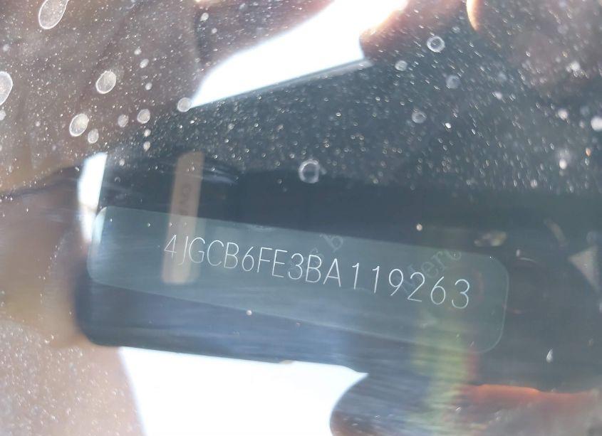 Photo 9 of 2011 Mercedes-benz R 350 4MATIC (VIN 4JGCB6FE3BA119263)