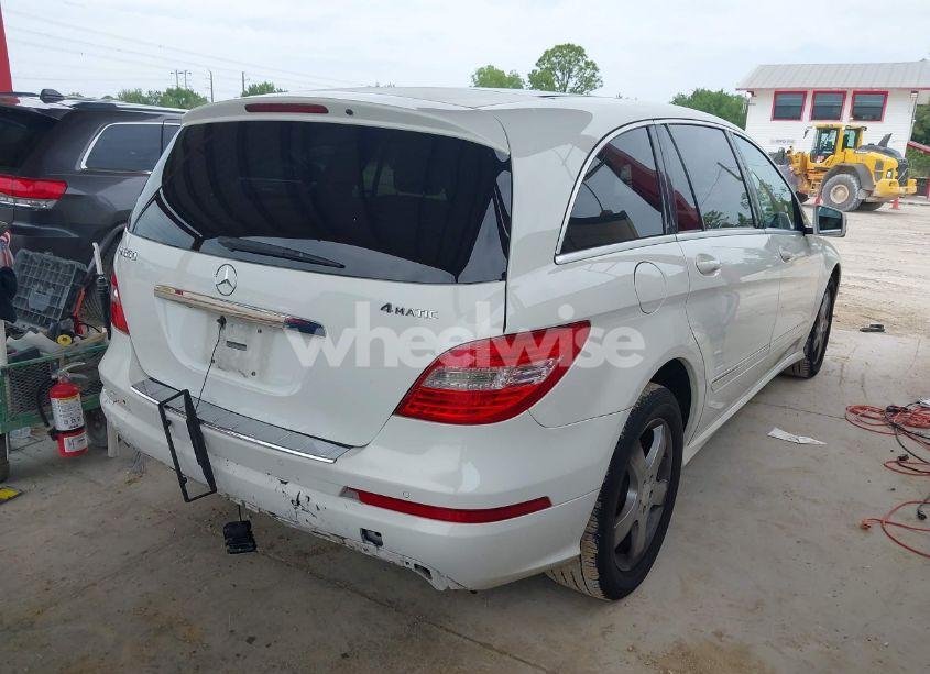 Photo 4 of 2011 Mercedes-benz R 350 4MATIC (VIN 4JGCB6FEXBA113685)