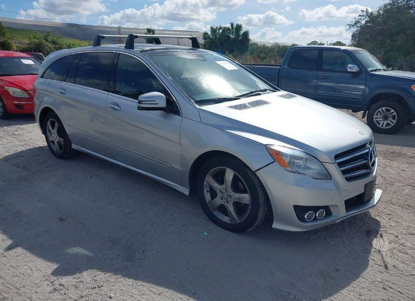 2011 Mercedes-benz R 350 4MATIC (VIN 4JGCB6FEXBA125741) main photo