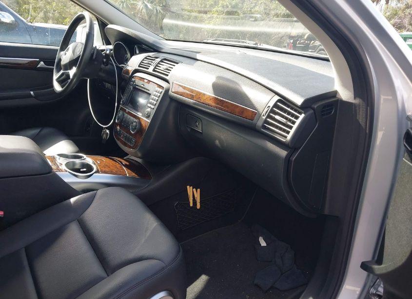 Photo 5 of 2011 Mercedes-benz R 350 4MATIC (VIN 4JGCB6FEXBA125741)