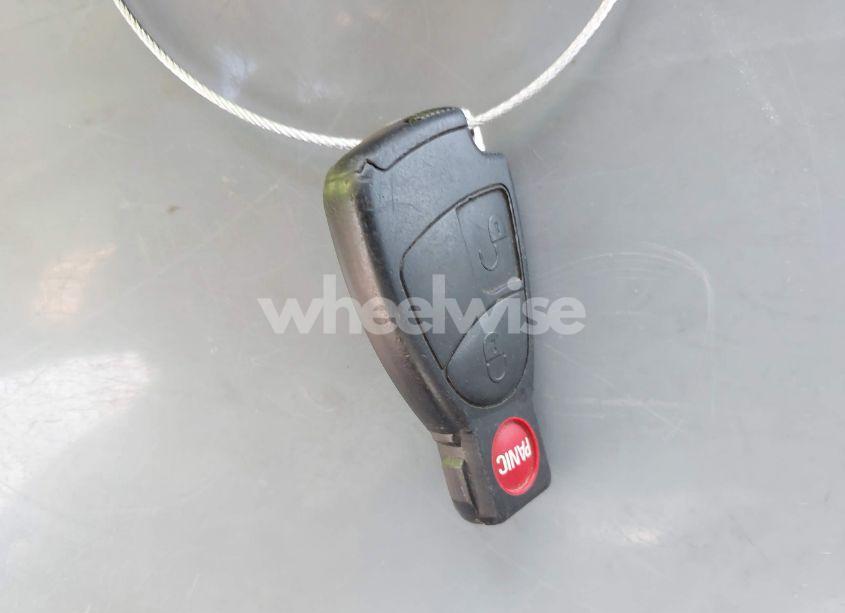 Photo 11 of 2006 Mercedes-benz R 500 4MATIC (VIN 4JGCB75E96A025935)