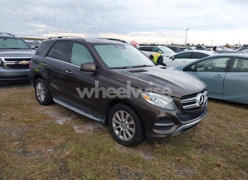 2016 Mercedes-benz Gle 300D 4MATIC (VIN 4JGDA0EB1GA651064) main photo
