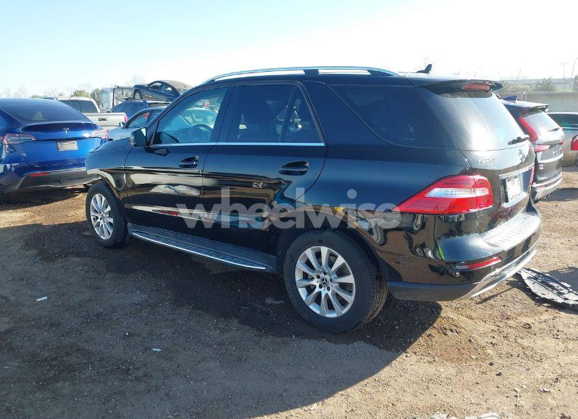 Photo 2 of 2015 Mercedes-benz Ml 250 BLUETEC 4MATIC (VIN 4JGDA0EB2FA488018)