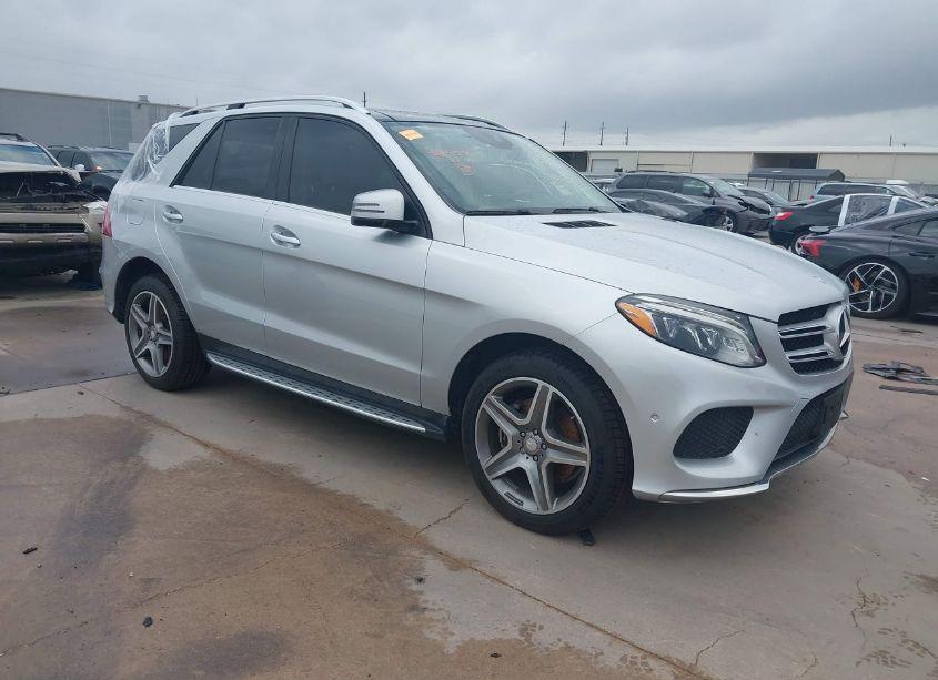 2016 Mercedes-benz Gle 300D 4MATIC (VIN 4JGDA0EB5GA709578) main photo