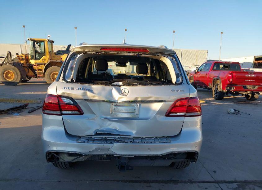 Photo 6 of 2016 Mercedes-benz Gle 300D 4MATIC (VIN 4JGDA0EB5GA709578)