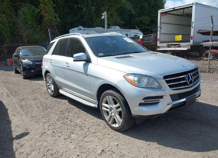 2014 Mercedes-benz Ml 350 BLUETEC 4MATIC (VIN 4JGDA2EB2EA380475) main photo
