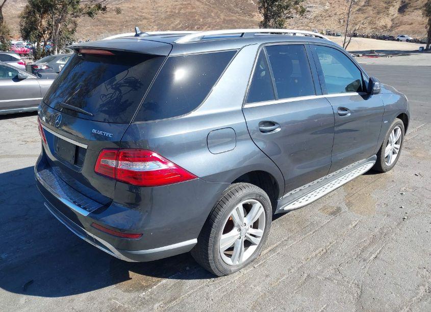 Photo 4 of 2012 Mercedes-benz Ml 350 BLUETEC 4MATIC (VIN 4JGDA2EB4CA015020)