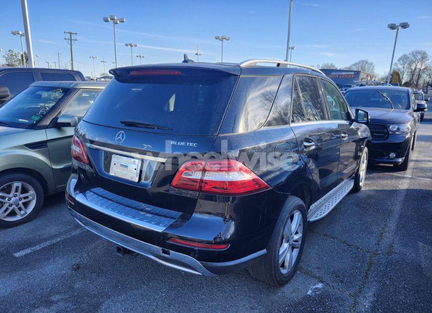 Photo 4 of 2012 Mercedes-benz Ml (VIN 4JGDA2EB6CA063618)