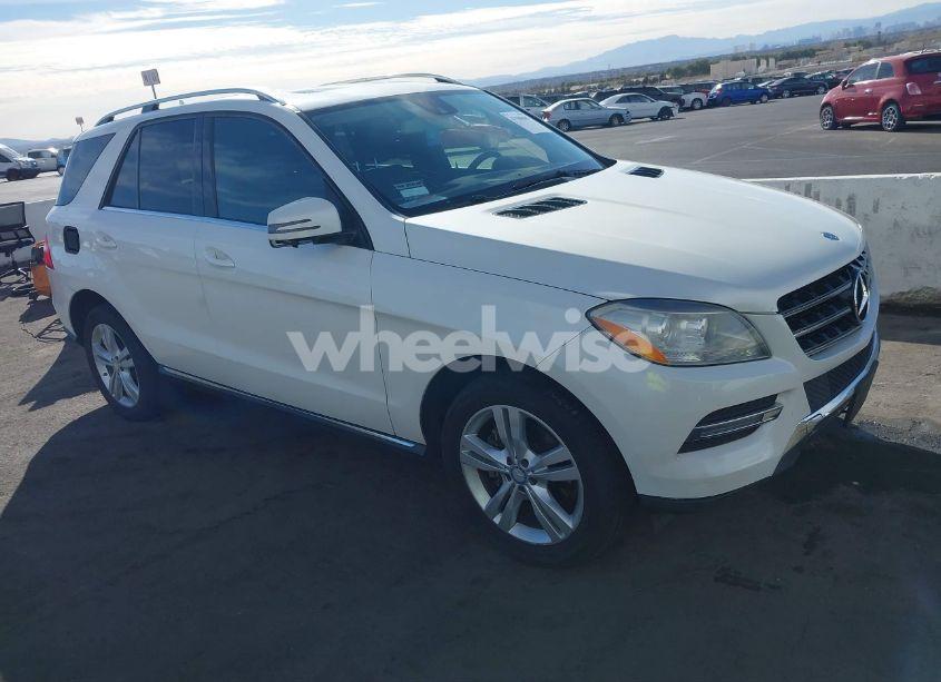 2014 Mercedes-benz Ml 350 BLUETEC 4MATIC (VIN 4JGDA2EB7EA290030) main photo