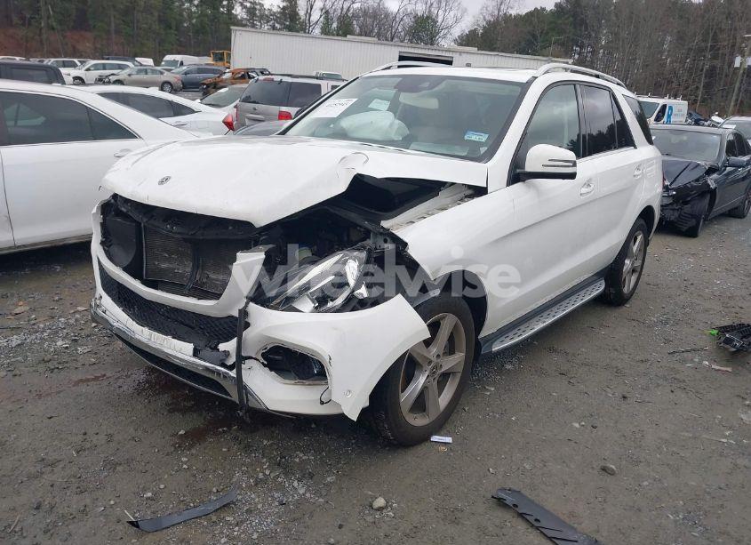 Photo 2 of 2019 Mercedes-benz Gle 400 4MATIC (VIN 4JGDA5GB0KB210149)