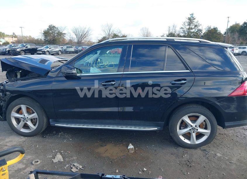 Photo 14 of 2019 Mercedes-benz Gle 400 4MATIC (VIN 4JGDA5GB1KB205851)