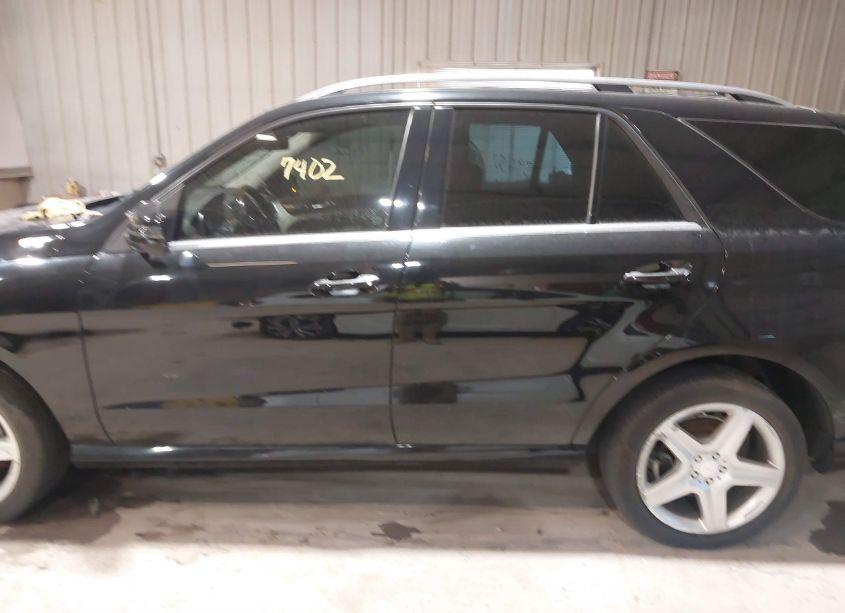 Photo 14 of 2015 Mercedes-benz Ml 400 4MATIC (VIN 4JGDA5GB2FA460066)