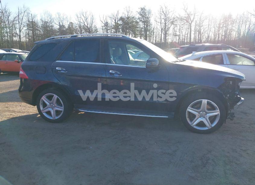 Photo 14 of 2015 Mercedes-benz Ml 400 4MATIC (VIN 4JGDA5GB3FA469911)