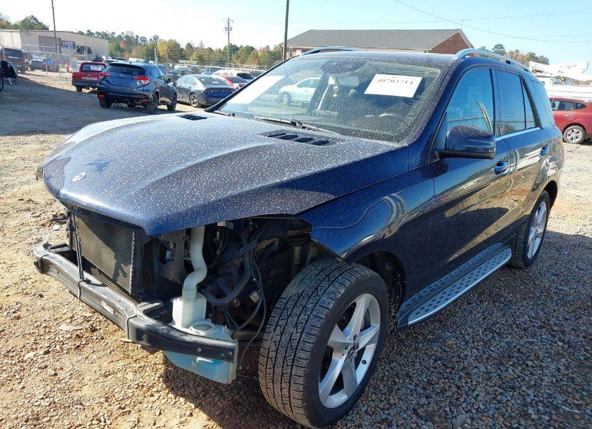 Photo 2 of 2019 Mercedes-benz Gle 400 4MATIC (VIN 4JGDA5GB3KB206838)