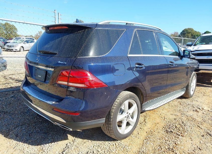 Photo 4 of 2019 Mercedes-benz Gle 400 4MATIC (VIN 4JGDA5GB3KB206838)