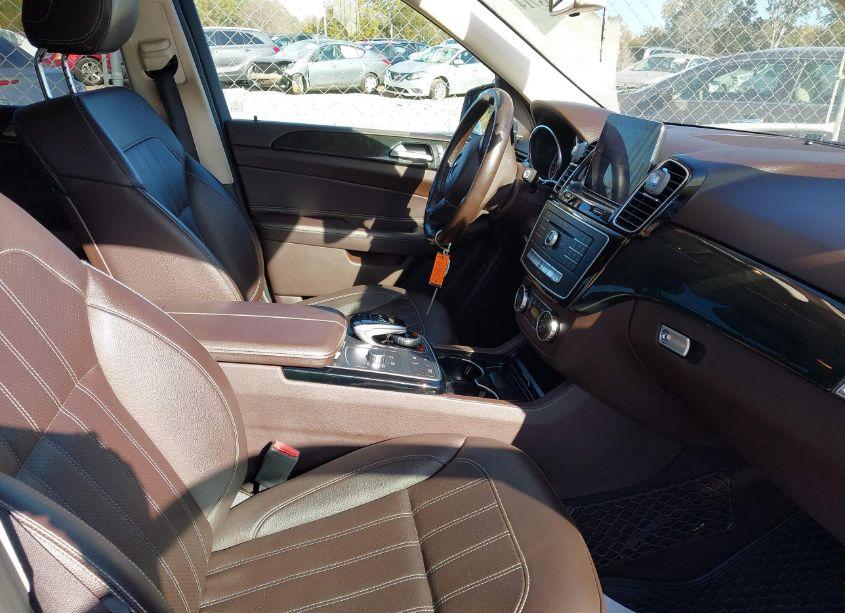 Photo 5 of 2019 Mercedes-benz Gle 400 4MATIC (VIN 4JGDA5GB3KB206838)