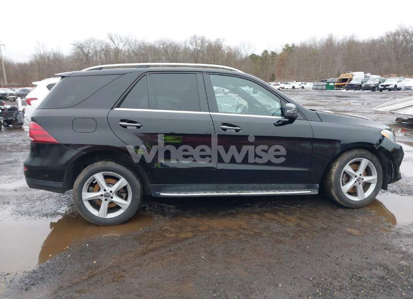 Photo 13 of 2019 Mercedes-benz Gle 400 4MATIC (VIN 4JGDA5GB3KB207679)